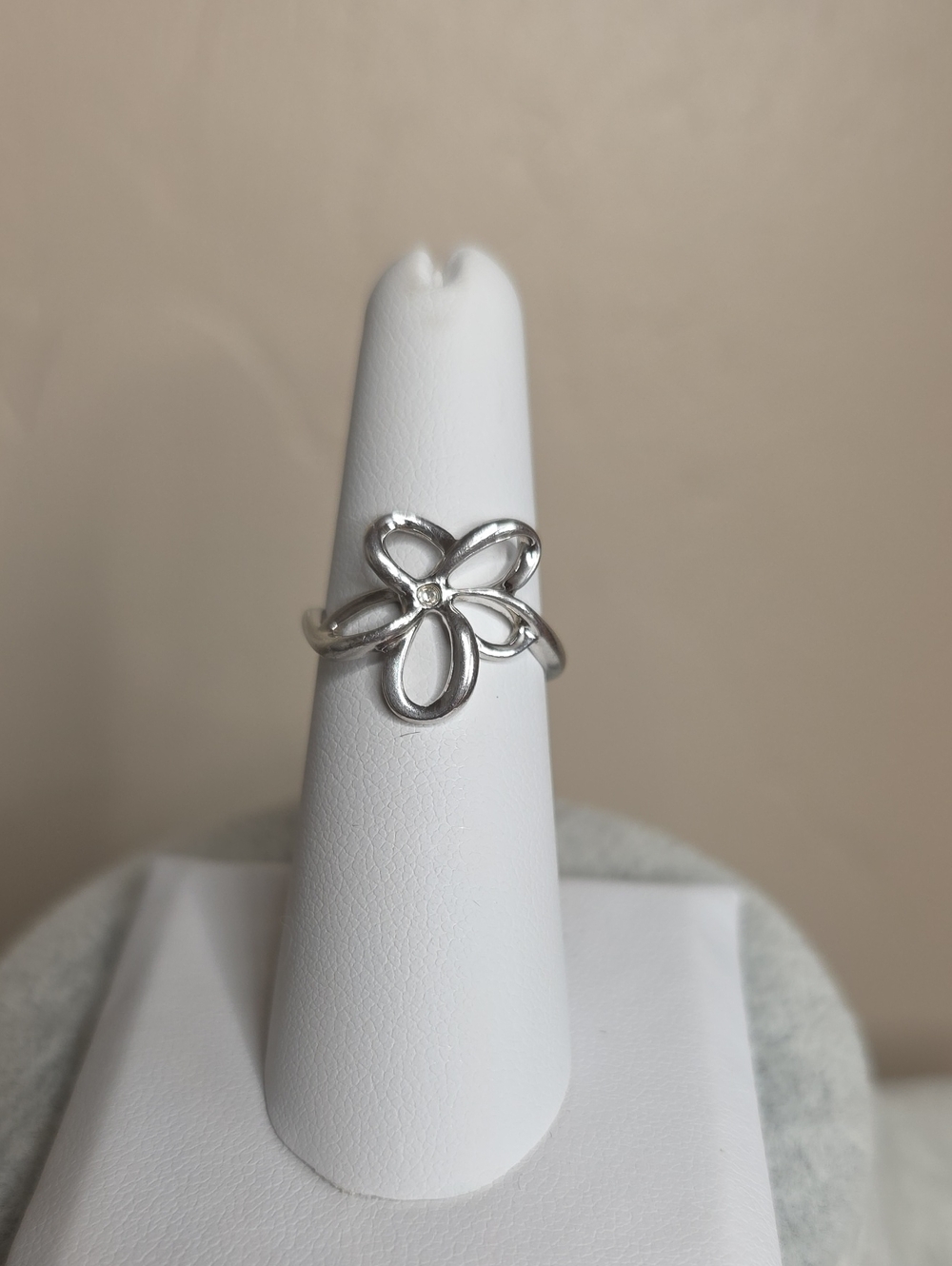 925 Silver Hot Diamonds Paradise Open Petal Ring DR092 Size 6